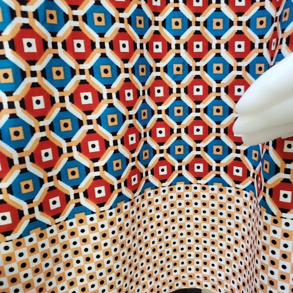 Roz And Ali Womens Sleeveless Blouse Size XL Peekaboo Front Stretch Tunic Length - Picture 6 of 10